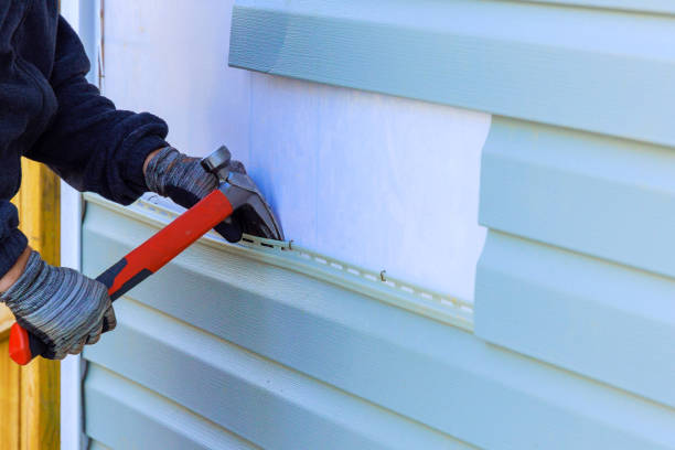 Trusted Storm Damage Siding Repair service in Carol Stream, IL - Creative Siding